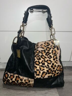 Badgley Mischka Black Leather and Textured Leopard Print Shoulder Bag w/ Dustbag